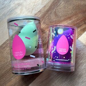 2 Beauty Blenders